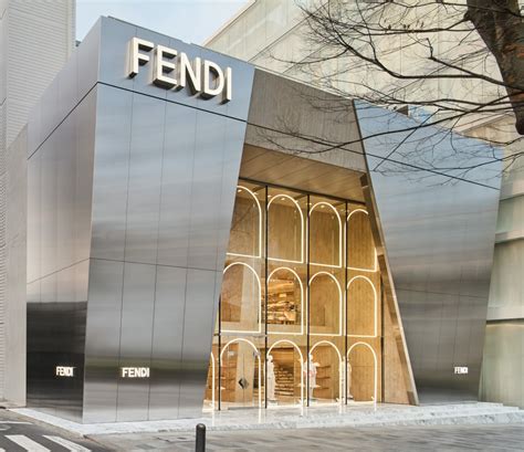 fendi shop wikipedia.